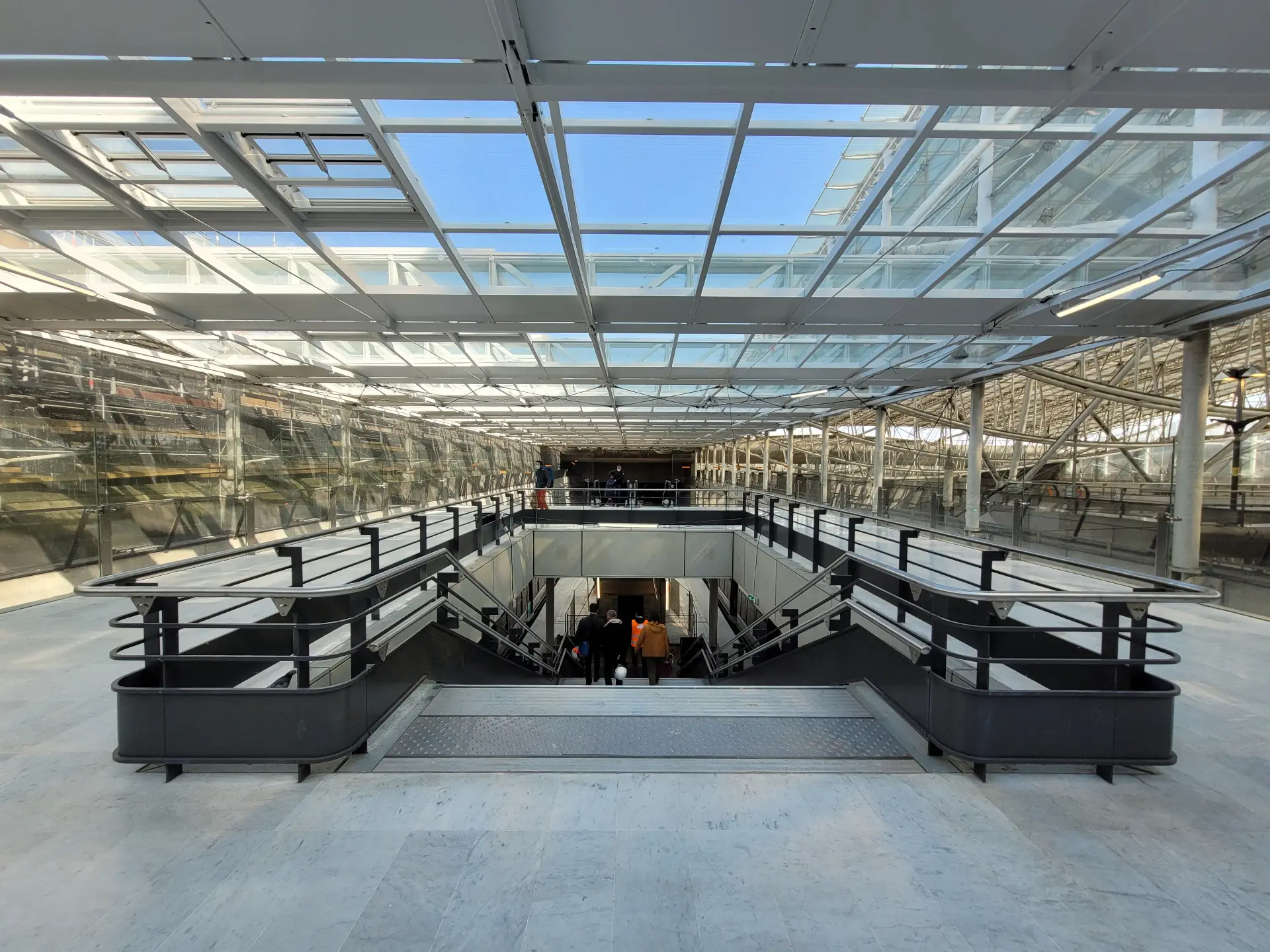 Aménagement Gare CDG-TGV2 CDG Express | Agence Design+Build & Maîtrise d'Œuvre Paris — vue 3