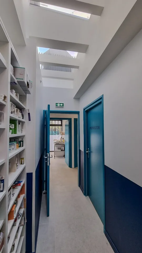 Clinique Vétérinaire Univet Colombes : Aménagement Design+Build par Xiléades, Agence Architecture Paris — vue 8