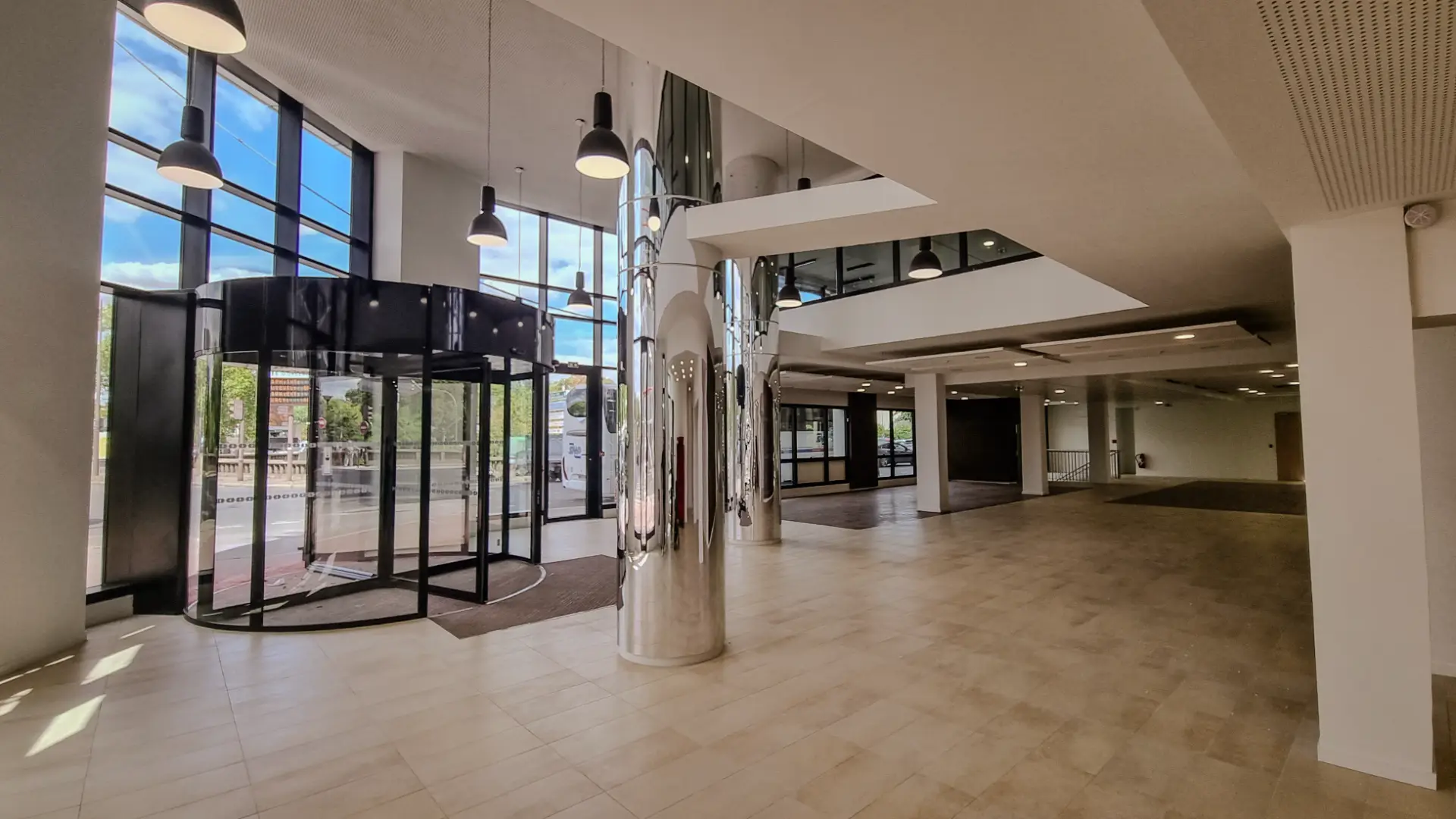 Aménagement Espaces Commerciaux & Bureaux Gravity Île-de-France | Agence Design+Build Paris — vue 3