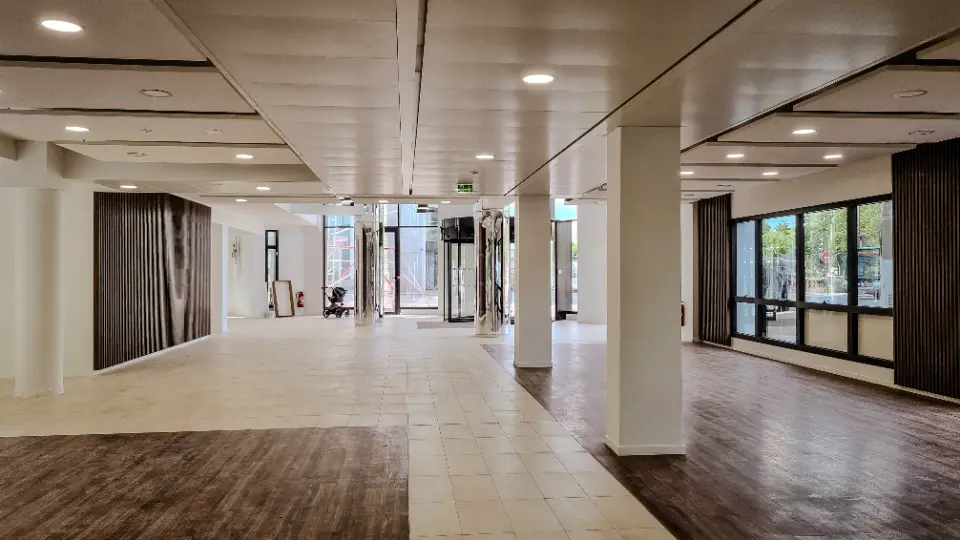 Aménagement Espaces Commerciaux & Bureaux Gravity Île-de-France | Agence Design+Build Paris — vue 4