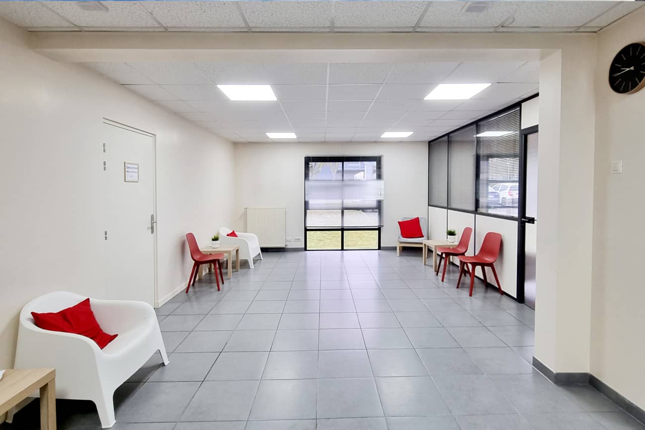 MUV Brie-Comte-Robert : Projet Design+Build & Rénovation Locaux Professionnels - Xiléades (77)